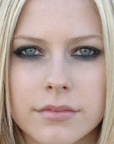 Avril Lavigne's eyes